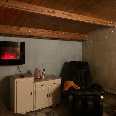 Вилла La Casina Del Prete Caprese Michelangelo Экстерьер фото